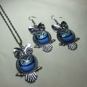 NWT Blue & White Owl 🦉 & Moon 🌙 Drop Earrings & Necklace Jewelry set Style 2